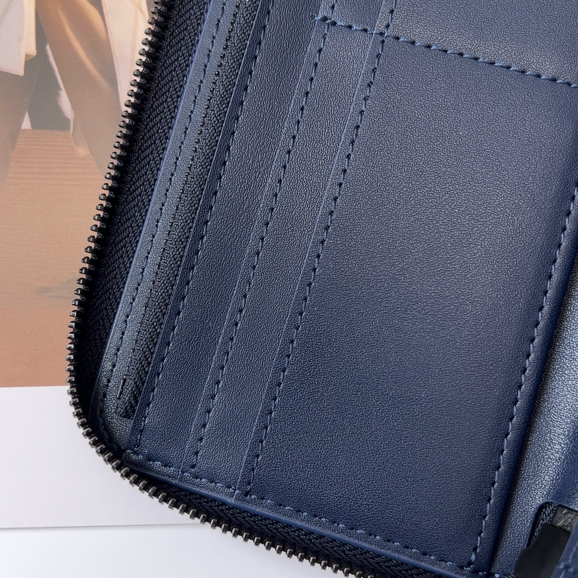 Louis Vuitton Zippy Wallet Vertical