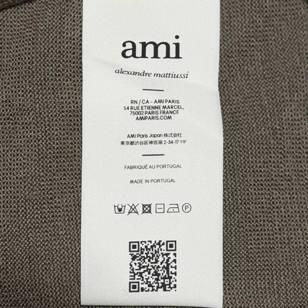AMI Paris Ami de Coeur V-Neck Cardigan