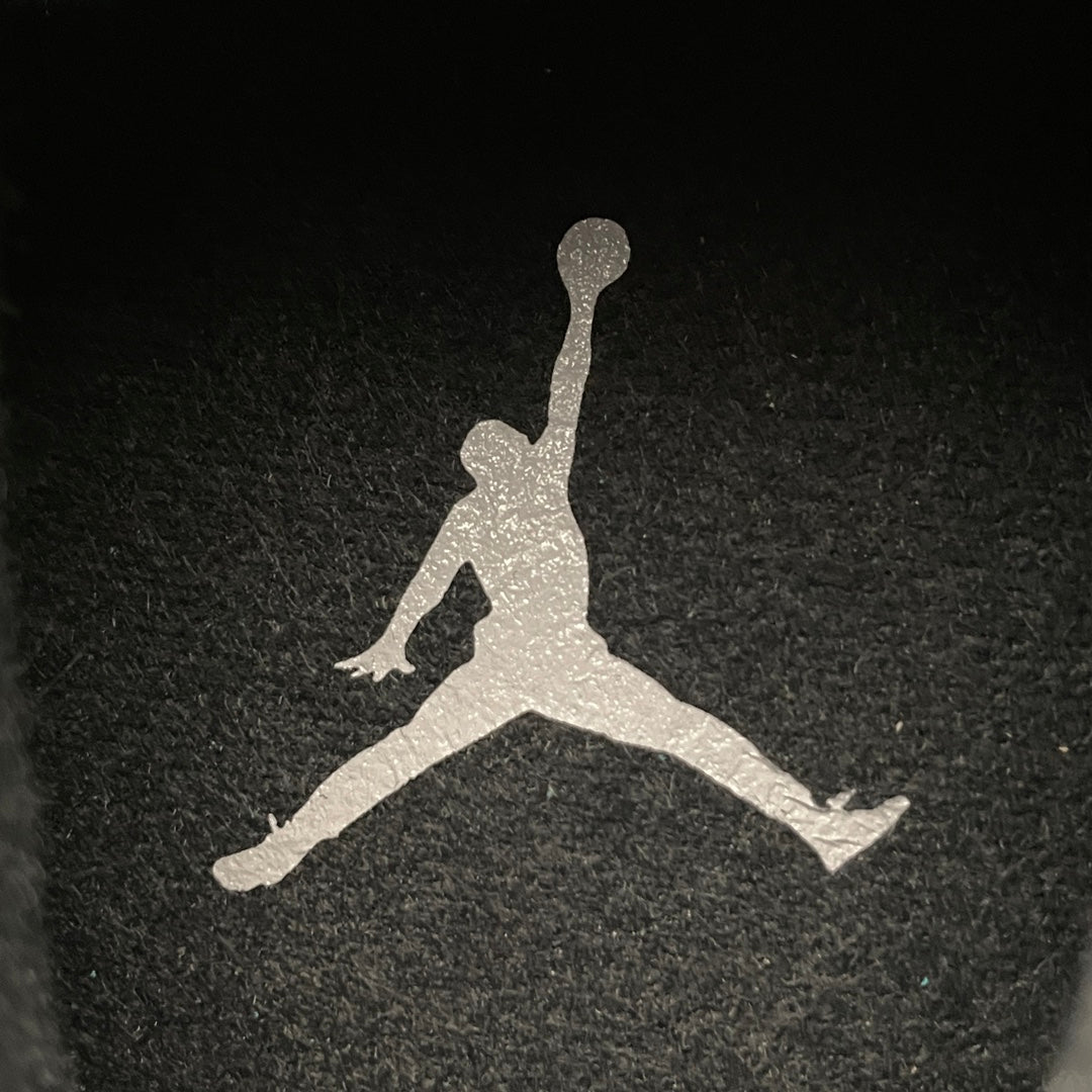 Nike Air Jordan 4 RM "Black/Light Bone/Dark Grey"
