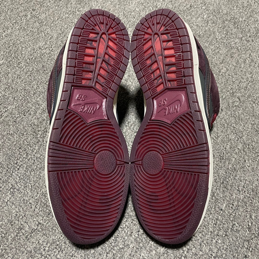 Riot Skateshop × Nike SB Dunk Low Pro "Mahogany"