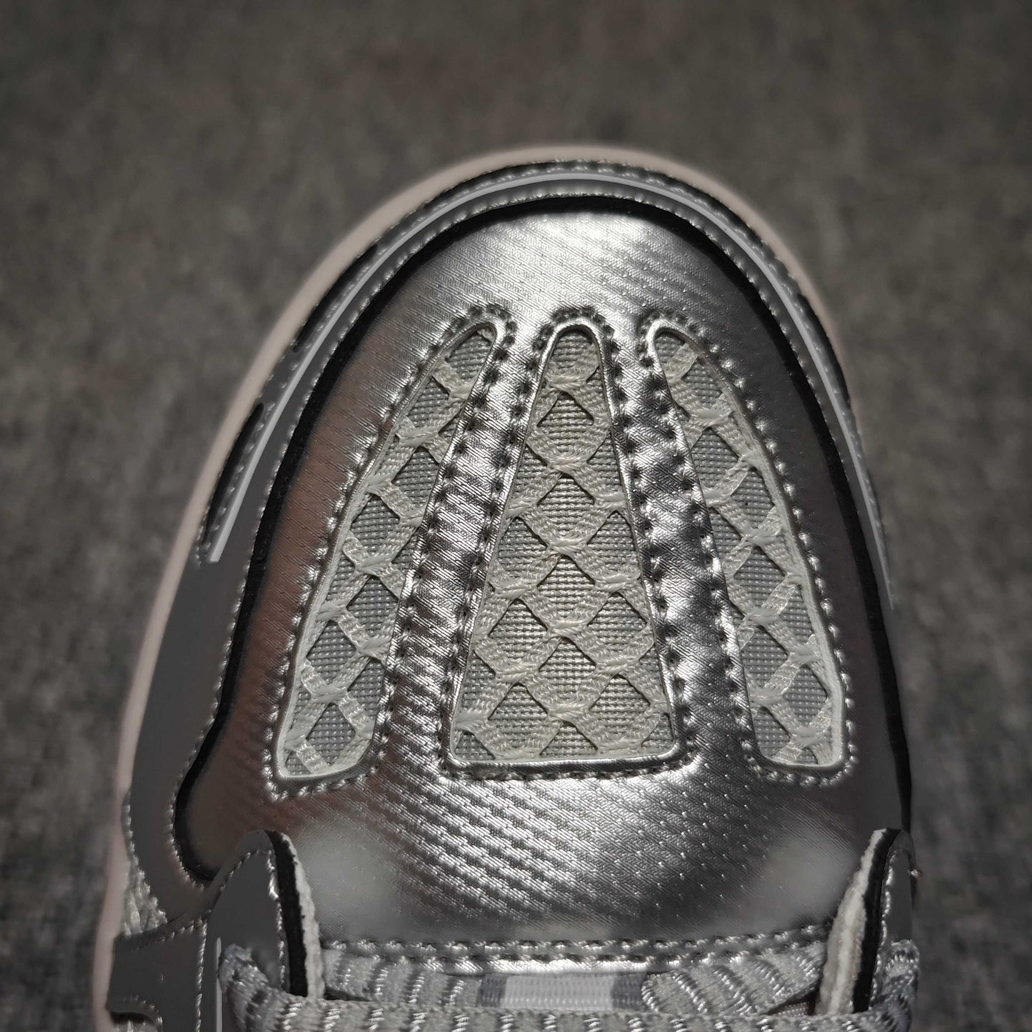 Nike Air Jordan 1 Low Method of Make "Neutral Grey/White/Pewter Grey/Metallic Silver"