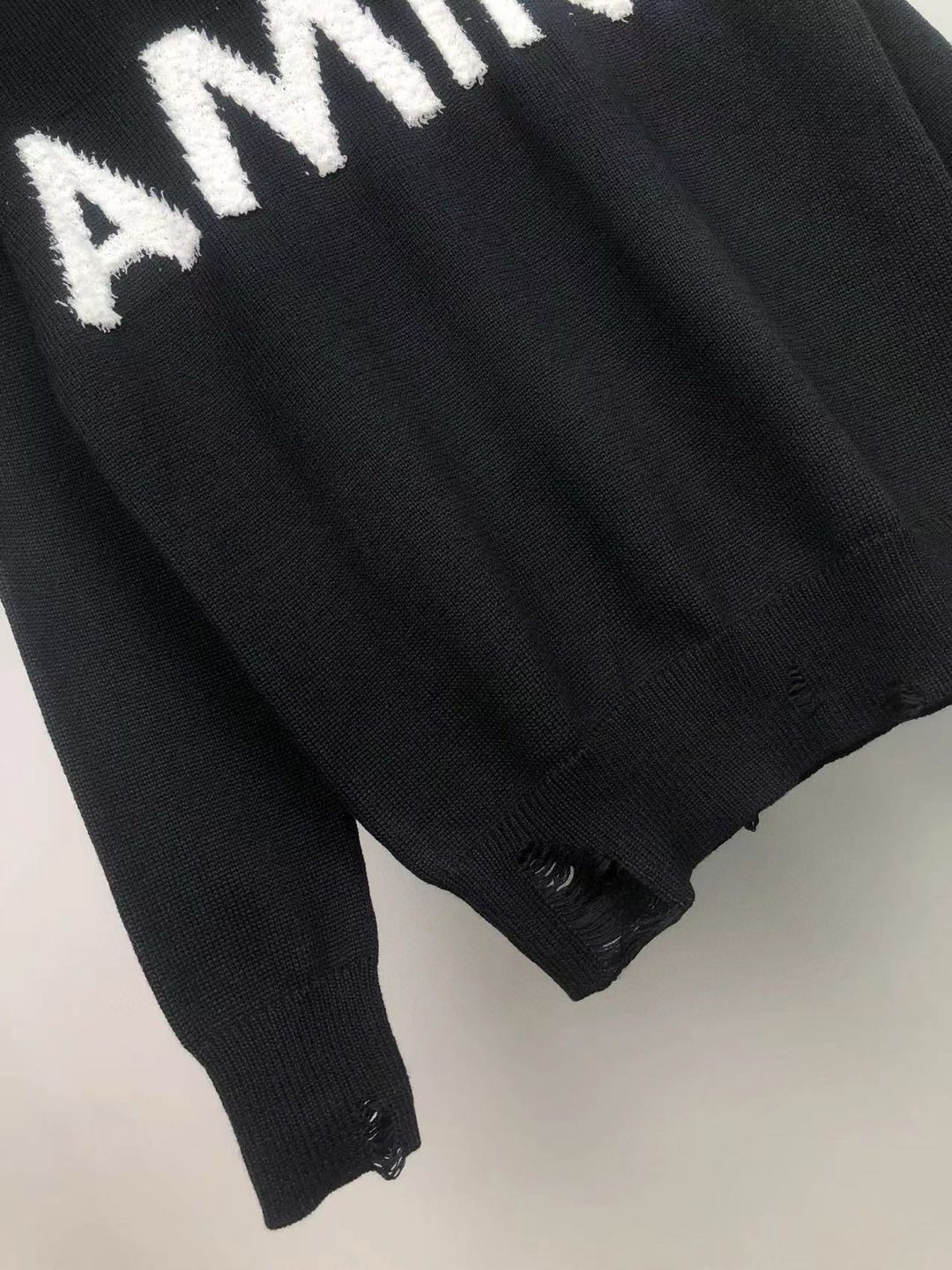 Amiri Destroyed effect sweater
