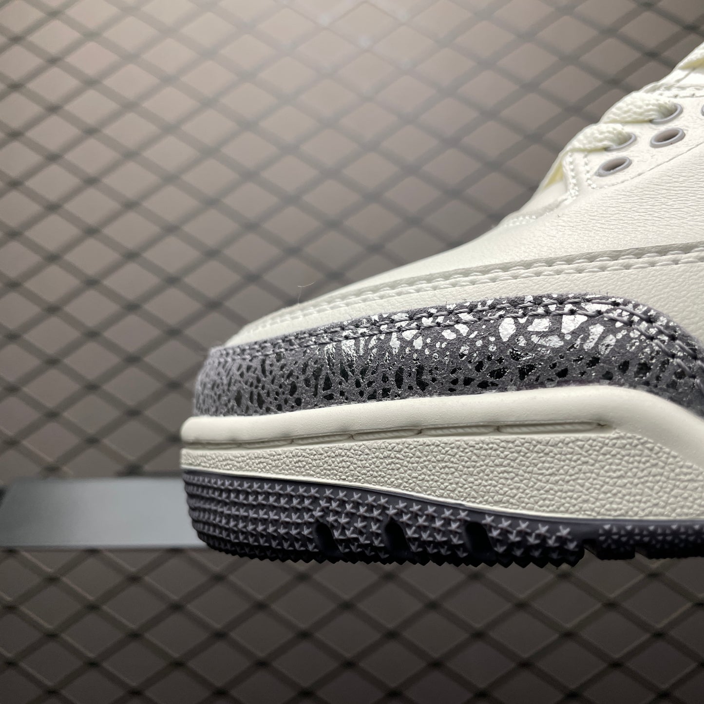 Nike Air Jordan 3 Retro 'Sail Metallic Silver'