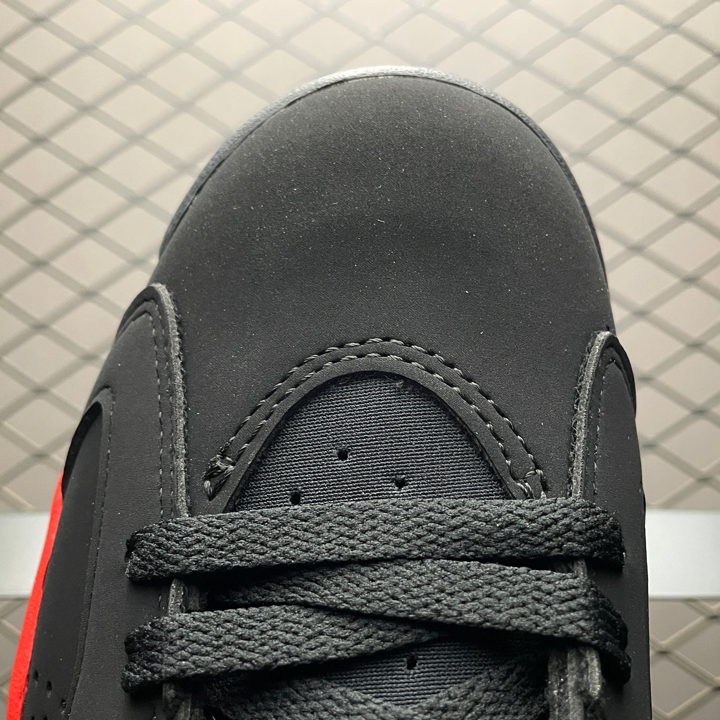 Nike Air Jordan 6 "Reverse Infrared"
