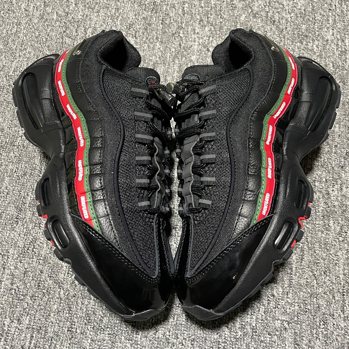 UNDEFEATED × Nike Air Max 95 SP "Black"