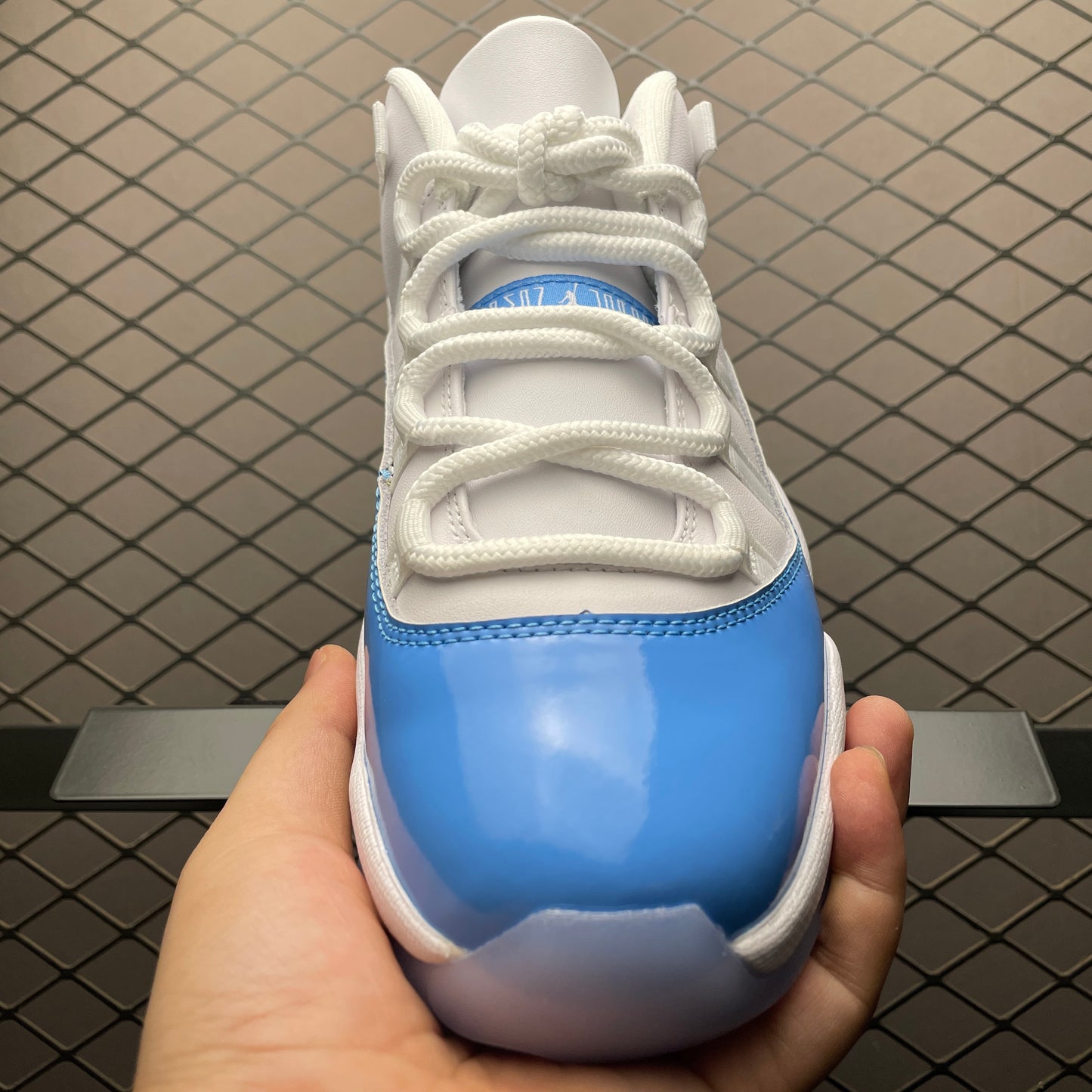 Nike Air Jordan 11 Retro Low "University Blue" (2026)