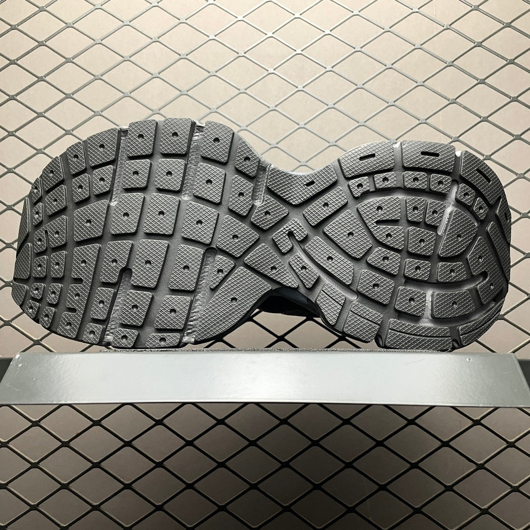 BALENCIAGA 3XL sneakers WORN-OUT SNEAKER suede
