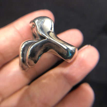 CHROME HEARTS Rolling Stone Tongue Ring