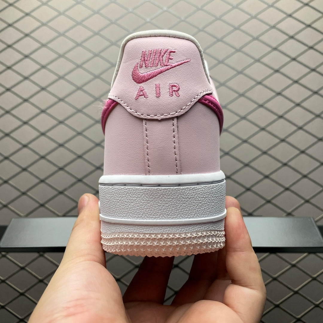 Nike WMNS Air Force 1 Low '07 LX "Paw Print"