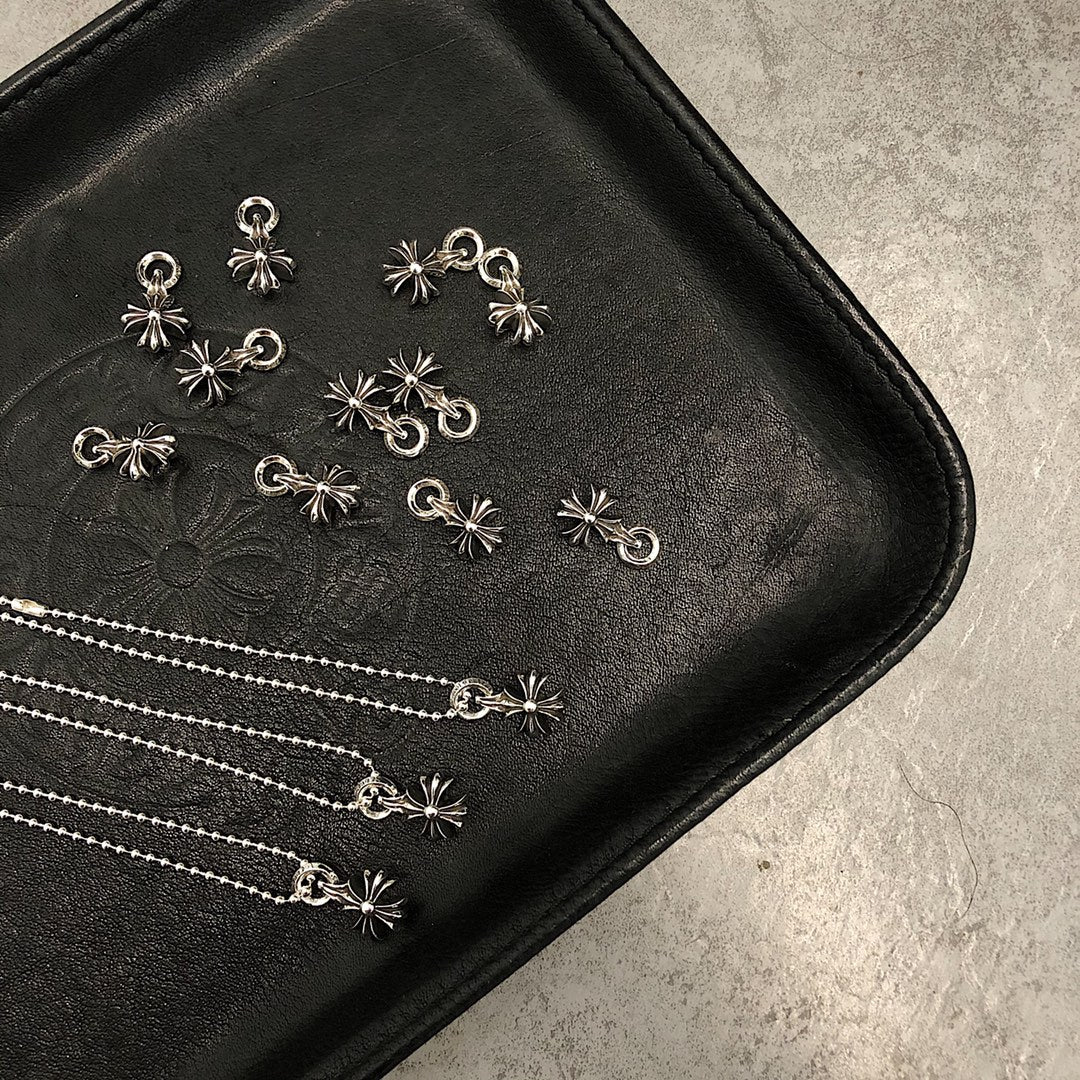 Chrome Hearts Short Cross Necklace