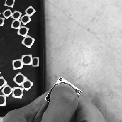 CHROME HEARTS KH square four-cross commandment finge