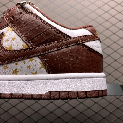 Supreme × Nike SB Dunk Low OG QS Gold Stars "White/Barkroot Brown"