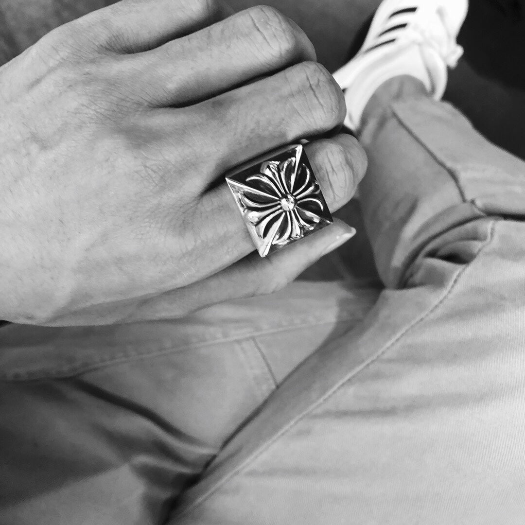 CHROME HEARTS Watcher Wide Ring