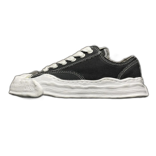 Maison MIHARA YASUHIRO HANK OG Sole Canvas Low-top Sneaker "Black"