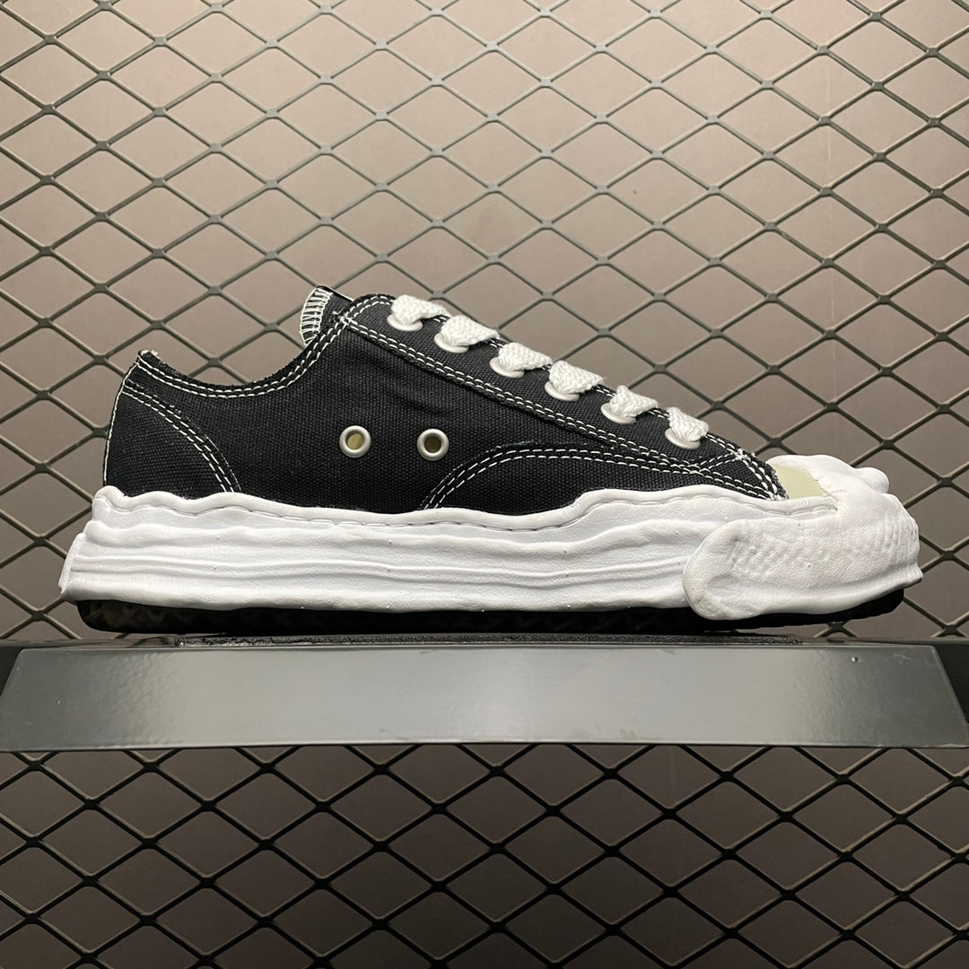 Maison MIHARA YASUHIRO HANK OG Sole Canvas Low-top Sneaker "Black"