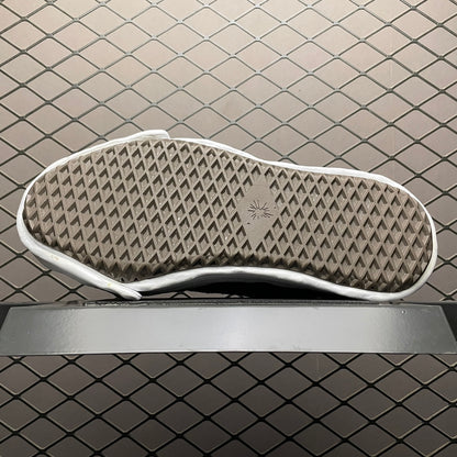 Maison MIHARA YASUHIRO HANK OG Sole Canvas Low-top Sneaker "Black"