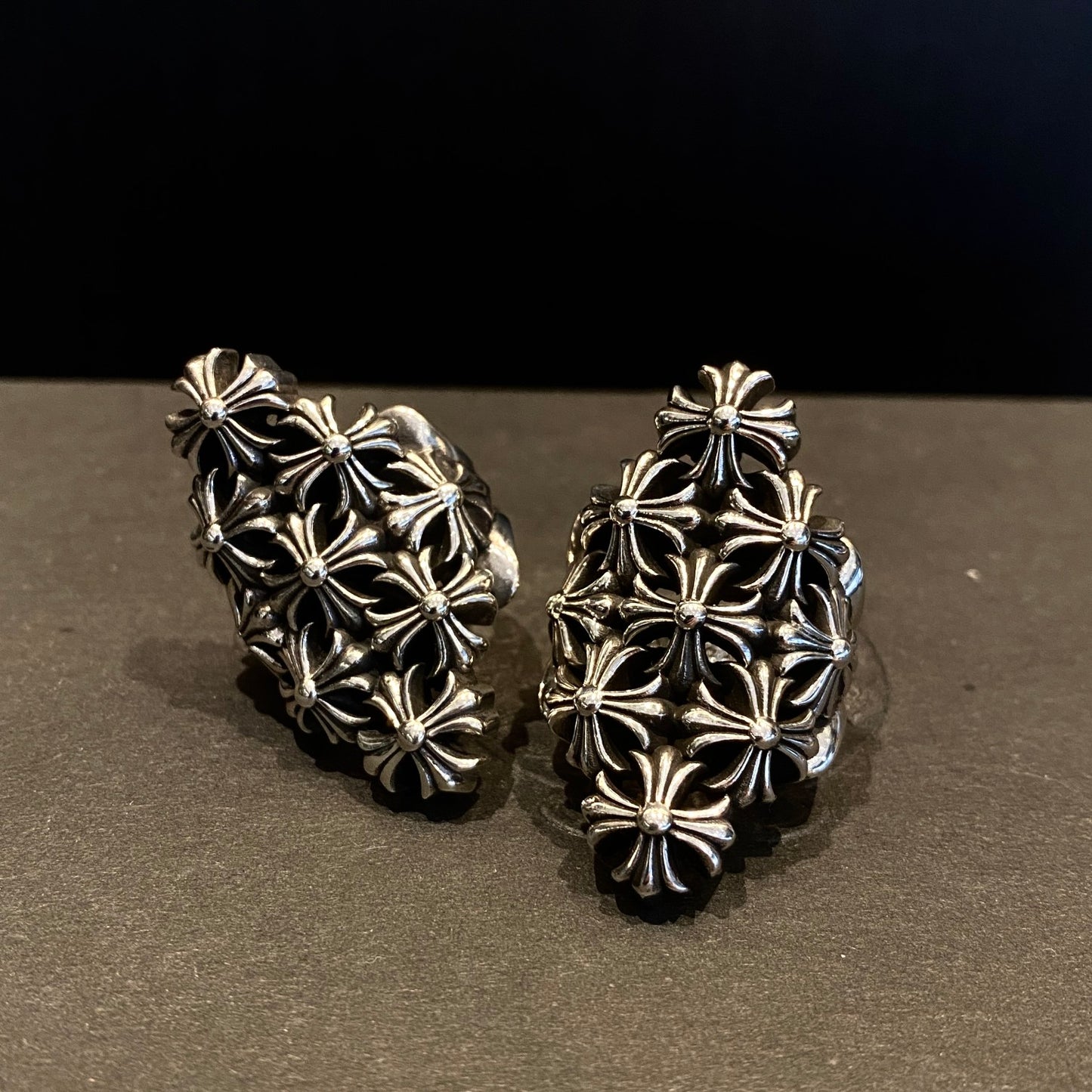 CHROME HEARTS Fortress Cross Ring