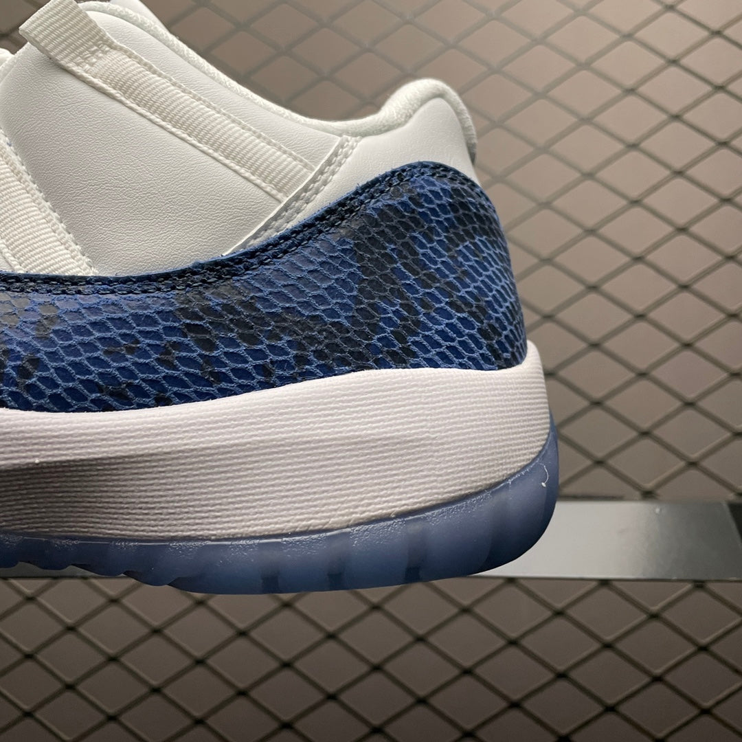 AIR JORDAN 11 LOW "SNAKESKIN"