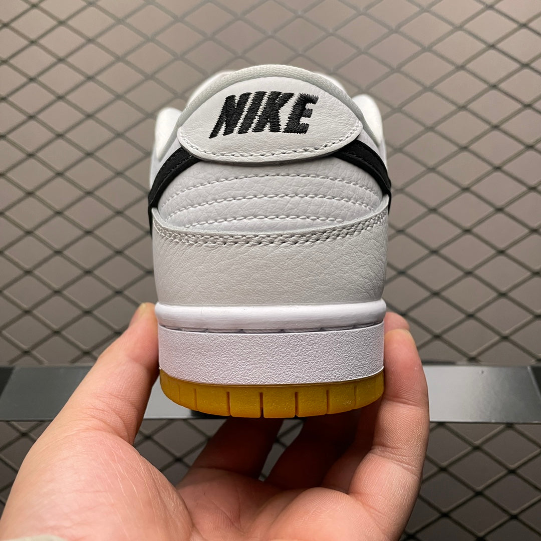 Nike SB Dunk Low Orange Label "White Black"
