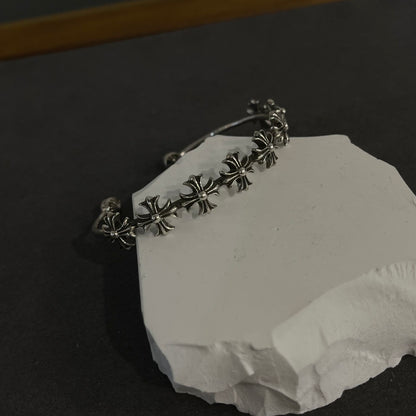 CHROME HEARTS Eight Flowers Cross Hand