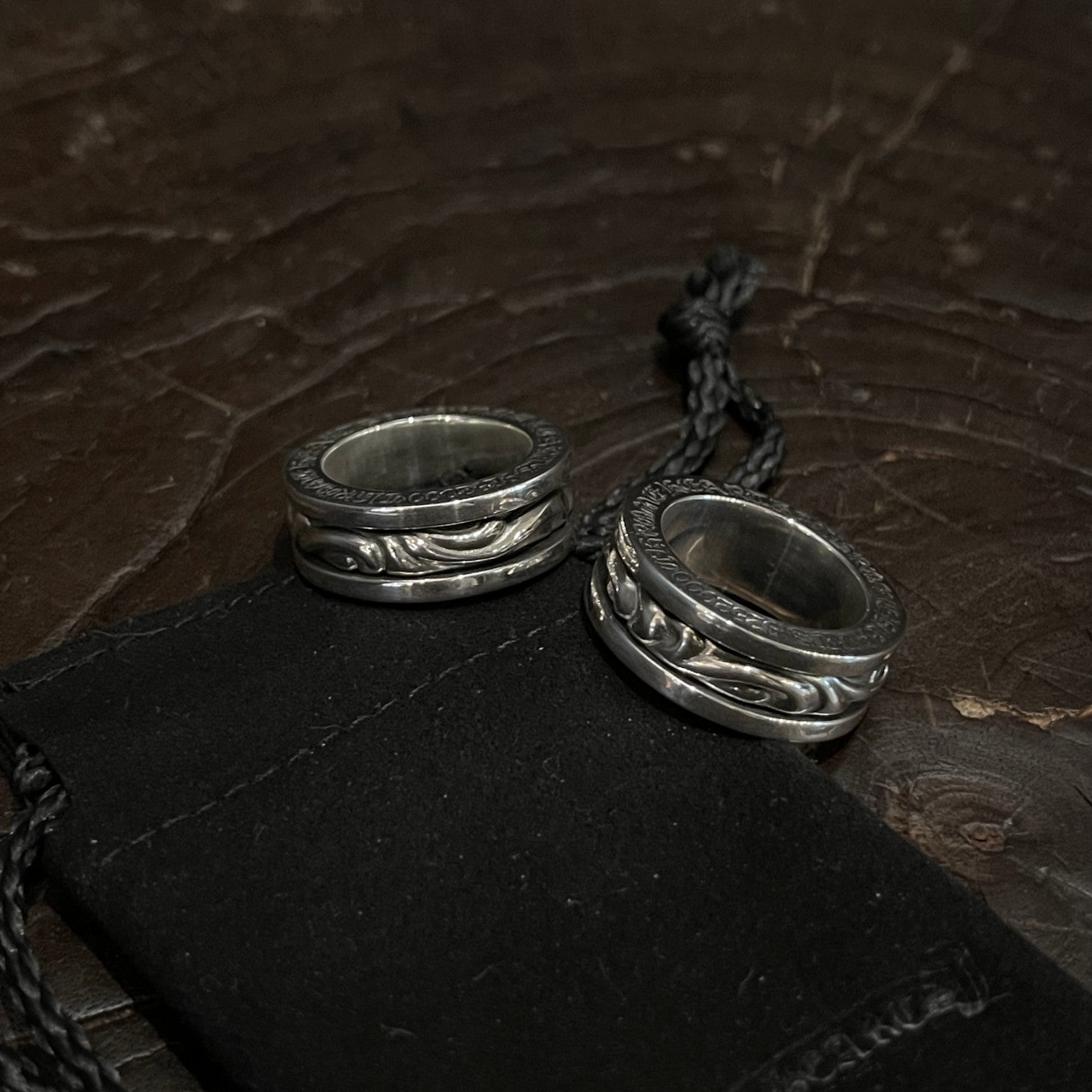 CHROME HEARTS Vine Rotating Ring