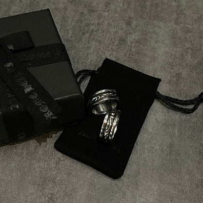 CHROME HEARTS Vine Rotating Ring