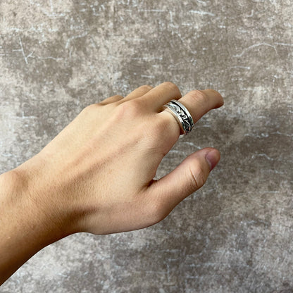 CHROME HEARTS Vine Rotating Ring