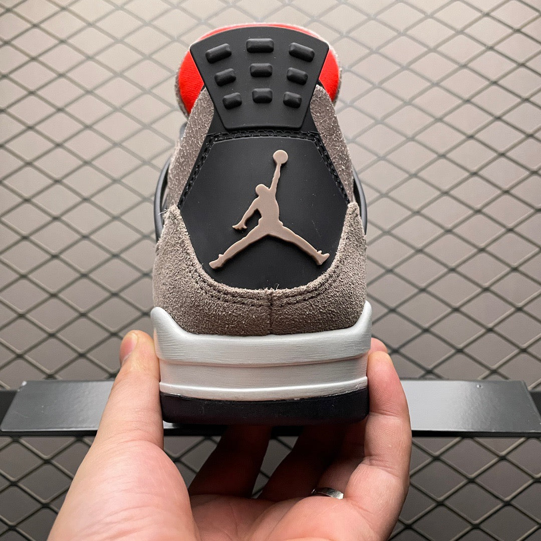 Nike Air Jordan 4 "Taupe Haze"