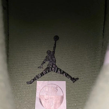 Nike WMNS Air Jordan 4 "Oil Green"