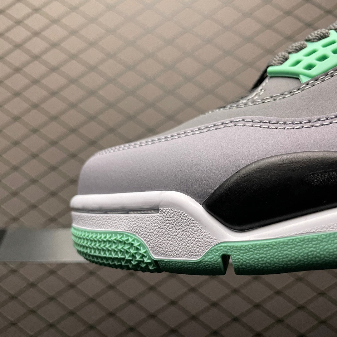 NIKE AIR JORDAN 4 RETRO GREEN GLOW