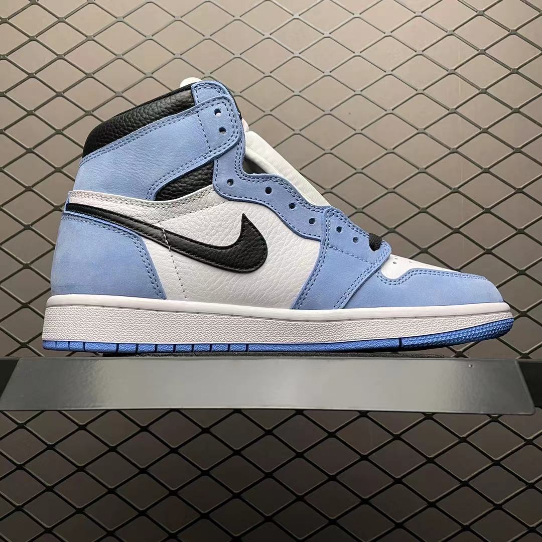 Nike Air Jordan 1 High OG "University Blue"