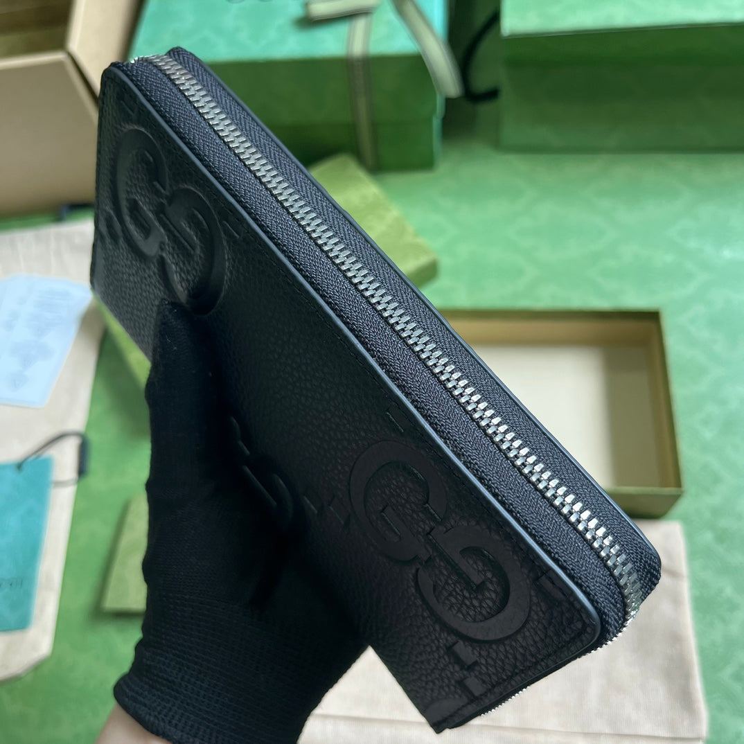 GUCCI Logo Embossed Zip-Around Wallet