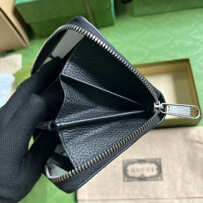 GUCCI Logo Embossed Zip-Around Wallet