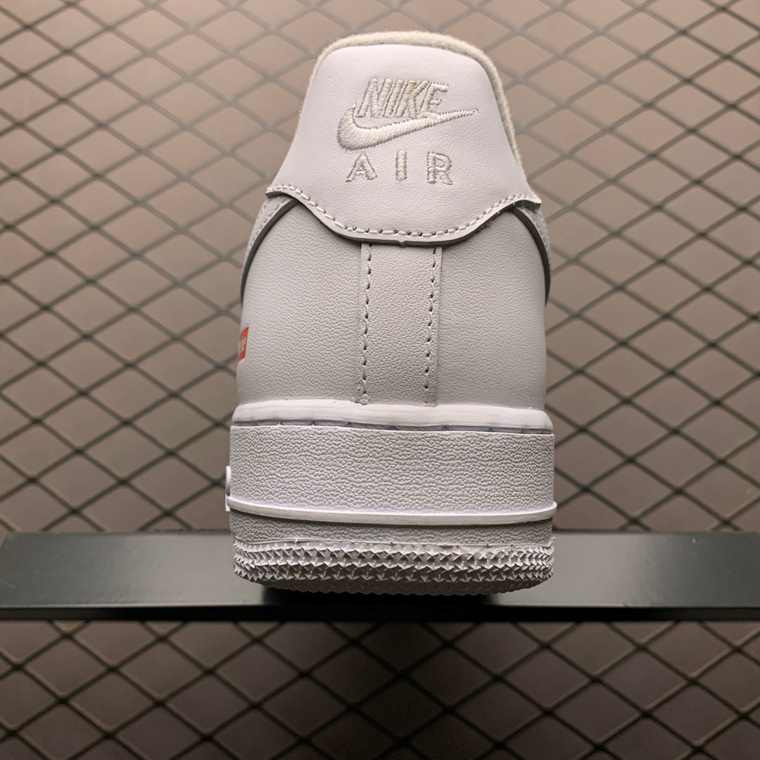 Supreme × Nike Air Force 1 Low "White"
