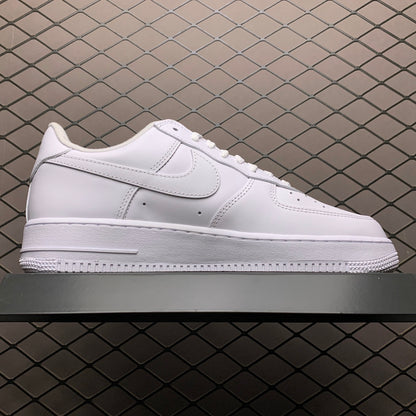 Supreme × Nike Air Force 1 Low "White"