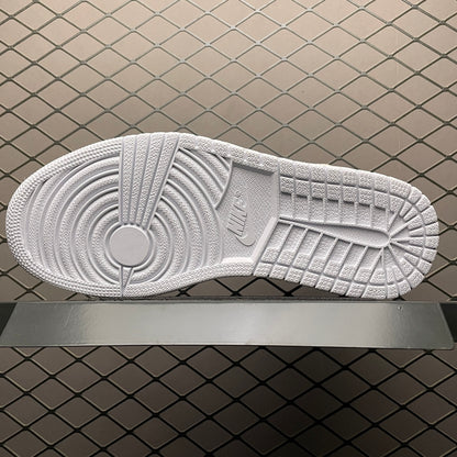 OFF-WHITE × NIKE AIR JORDAN 1 WHITE