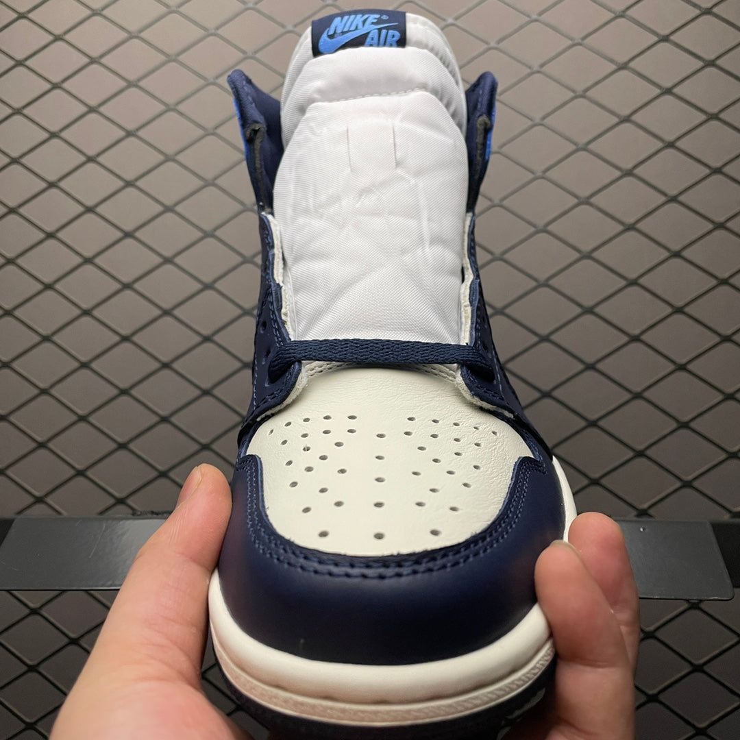 Nike Air Jordan 1 Retro High OG "Obsidian/University Blue"