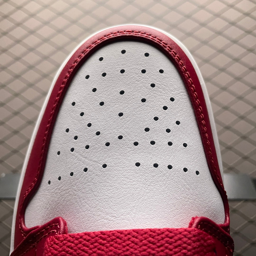 Nike Air Jordan 1 Low "Cardinal Red"