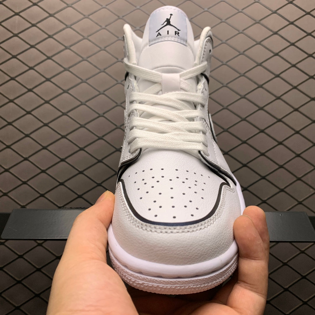 NIKE WMNS AIR JORDAN 1 MID "WHITE/BLACK"