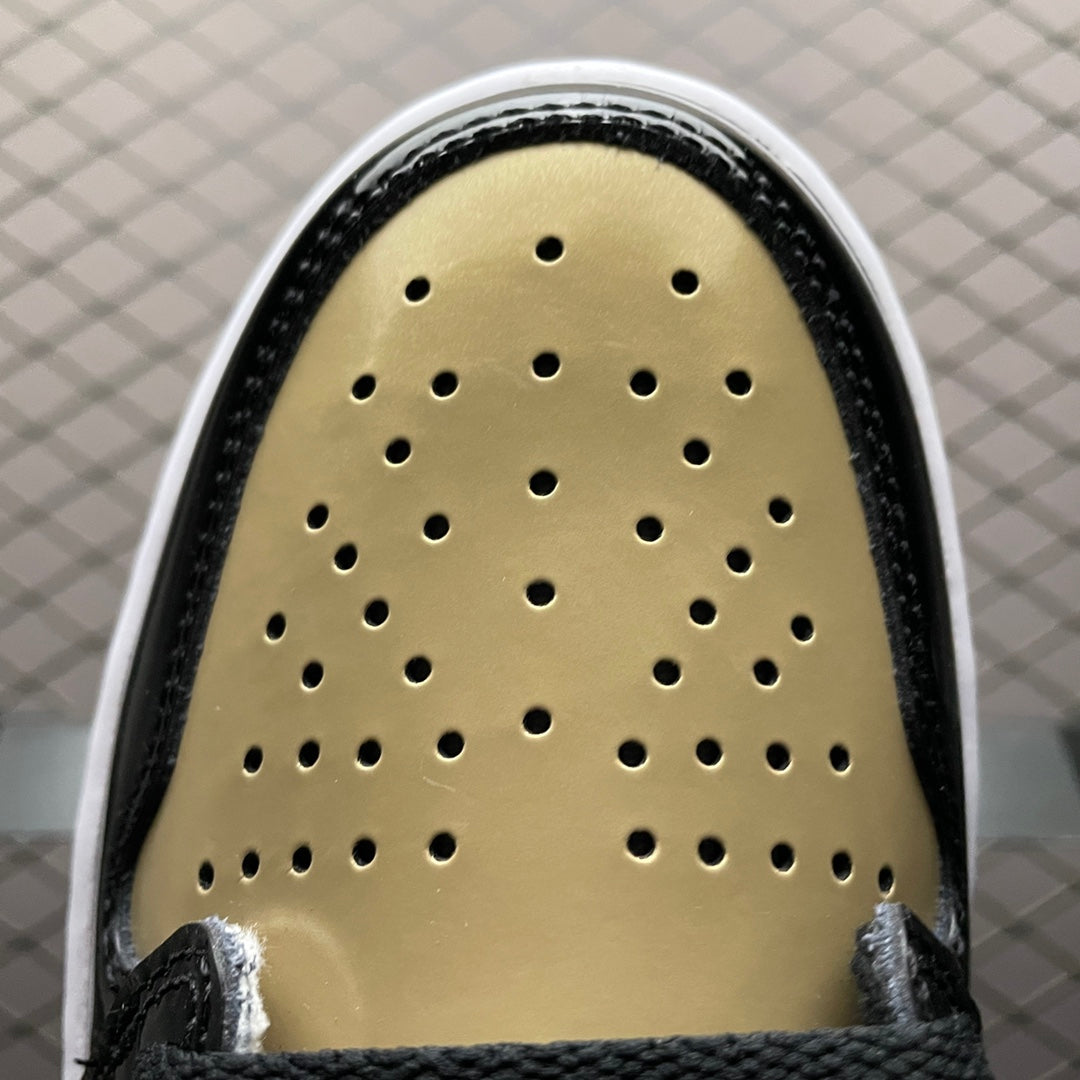 Nike Air Jordan 1 RETRO High OG NRG "Gold Toe"
