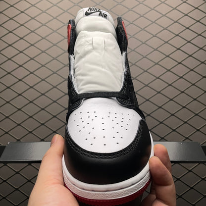 Nike Air Jordan 1 Retro High OG "Black Toe"(2016)