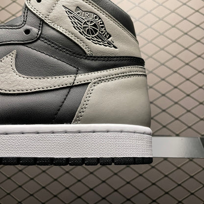 NIKE AIR JORDAN 1 RETRO HIGH OG "SHADOW"(2018)