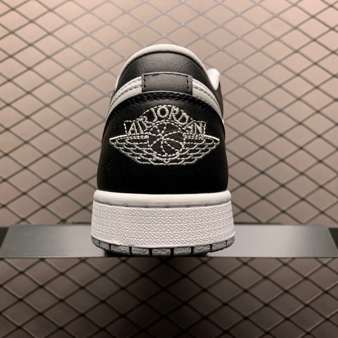 NIKE AIR JORDAN 1 LOW "BLACK/LIGHT SMOKE GREY"
