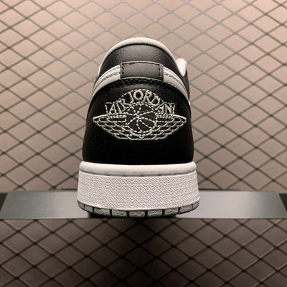 NIKE AIR JORDAN 1 LOW "BLACK/LIGHT SMOKE GREY"