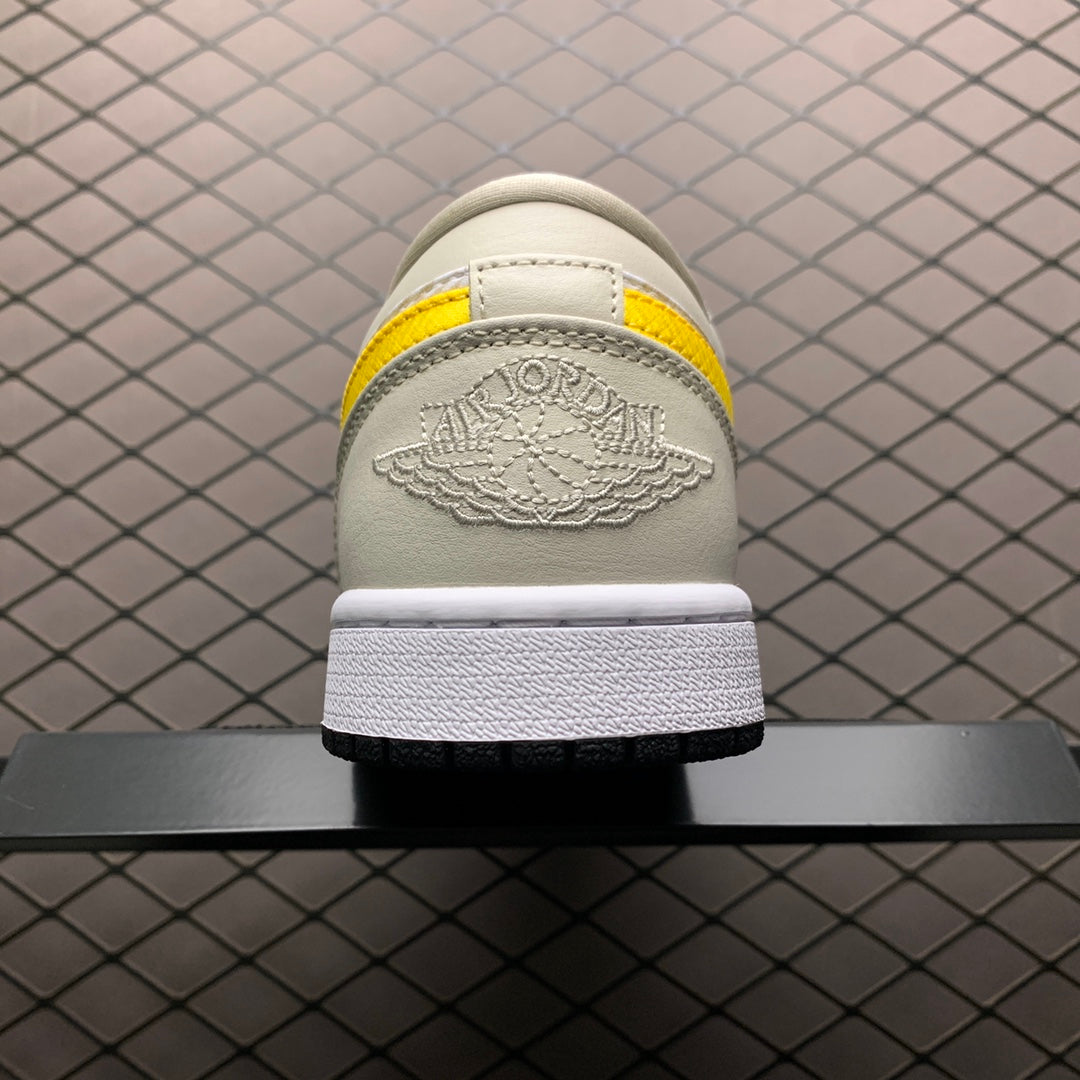 NIKE AIR JORDAN 1 LOW "LIGHT OREWOOD BROWN/AMARILLO-WHITE-LASER-BLUE"
