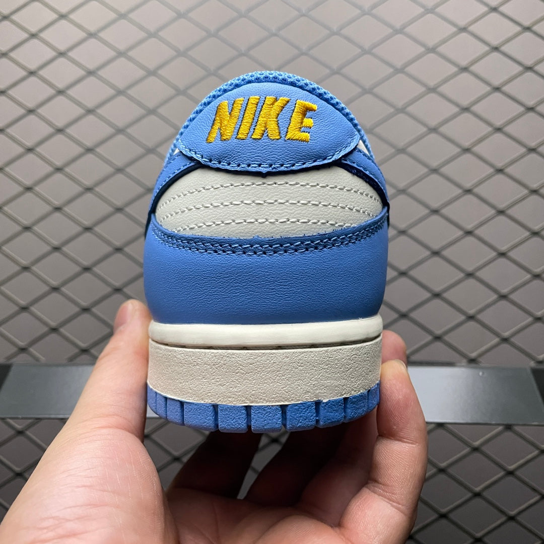 Nike WMNS Dunk Low "Coast"