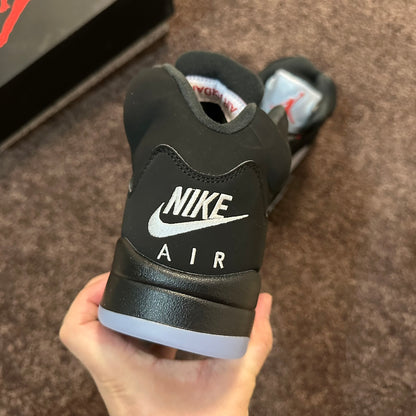 NIKE AIR JORDAN 5 RETRO BLACK METALLIC (2016)