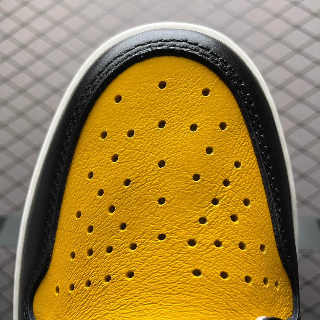 Nike Air Jordan 1 Retro High OG "Taxi"