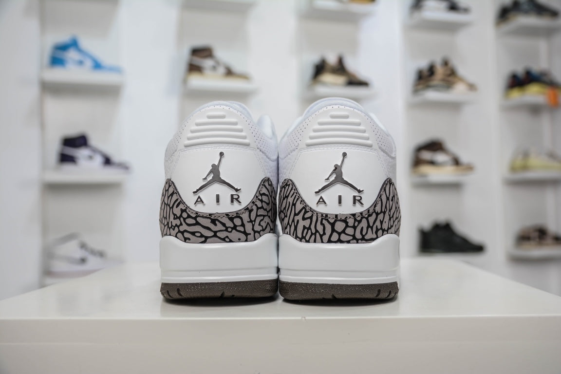 Nike Air Jordan 3 Retro "Mocha" (2018）