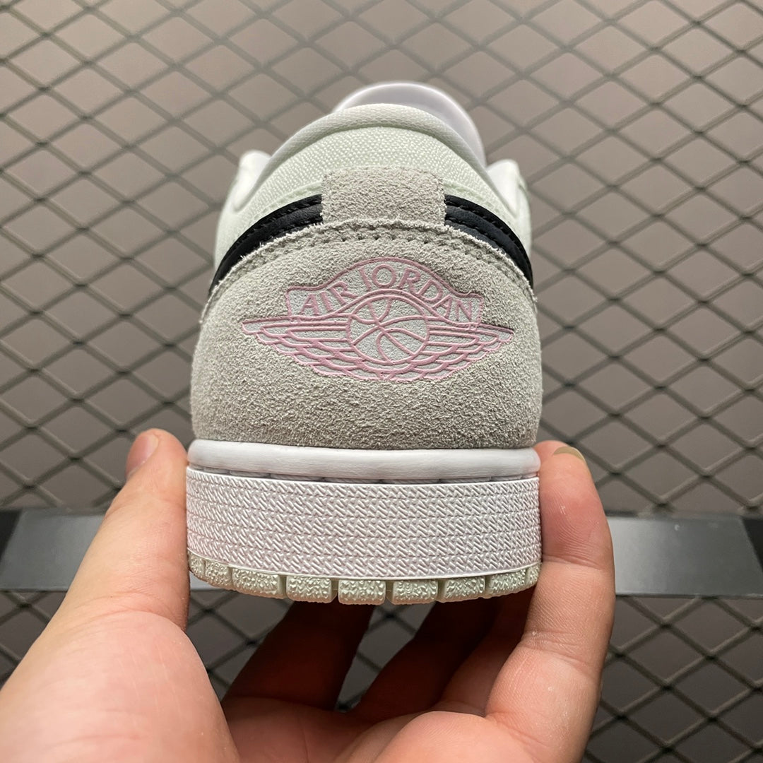 NIKE WMNS AIR JORDAN 1 LOW "BARELY GREEN"